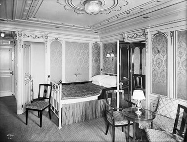 Details about  / Titanic 1st Class Cabin Stateroom PHOTO Lavish First Class Bedroom